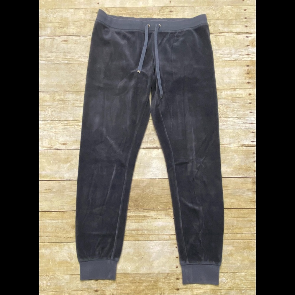 Juicy Couture Low Rise Velour Pant W/ Pocket